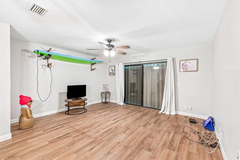 Copropriété à louer à Jensen Beach, Floride: 2 chambres, 117.99 m2 № 2249287 - photo 8