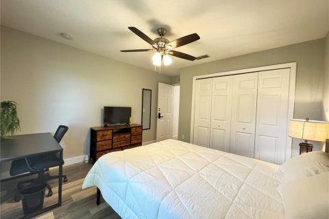 House in Lakeland, Florida 4 bedrooms, 188.31 sq.m. № 2210249 - photo 20