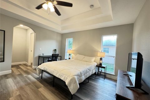 House in Lakeland, Florida 4 bedrooms, 188.31 sq.m. № 2210249 - photo 21
