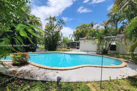 Снять в аренду виллу или дом в Тамарак, Флорида 3 спальни, 185.71м2, № 2036044 - фото 3