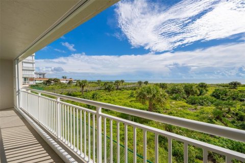 Condo in Cocoa Beach, Florida, 2 bedrooms  № 2379571 - photo 4