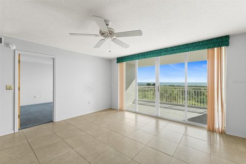 Condo in Cocoa Beach, Florida, 2 bedrooms  № 2379571 - photo 6
