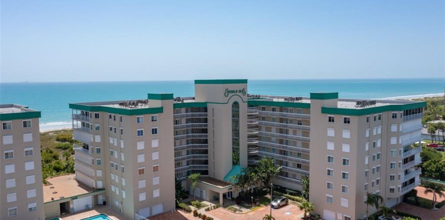 Condo in Cocoa Beach, Florida, 2 bedrooms  № 2379571