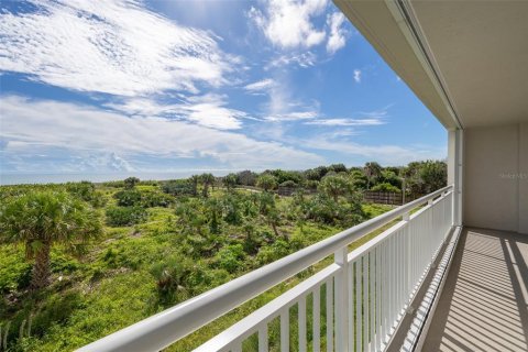 Condo in Cocoa Beach, Florida, 2 bedrooms  № 2379571 - photo 5
