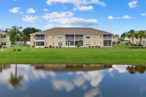 Condo in North Port, Florida, 2 bedrooms  № 2304440 - photo 28