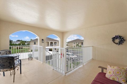 Condo in North Port, Florida, 2 bedrooms  № 2304440 - photo 3