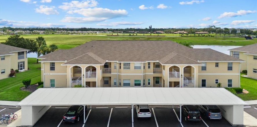 Condo in North Port, Florida, 2 bedrooms  № 2304440