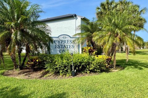 Condominio en venta en Oldsmar, Florida, 2 dormitorios, 97.83 m2 № 1736805 - foto 2