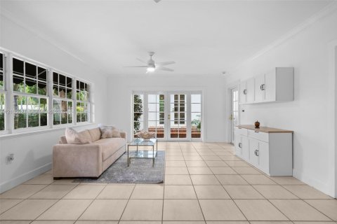 Villa ou maison à vendre à Coral Gables, Floride: 5 chambres, 397.06 m2 № 2417725 - photo 23