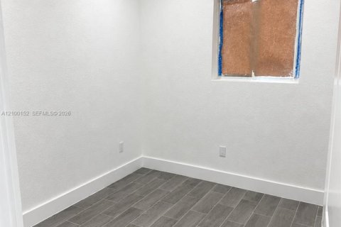 Villa ou maison à louer à Florida City, Floride: 3 chambres, 77.67 m2 № 2402036 - photo 12