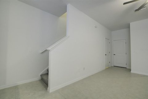 Touwnhouse à louer à New Port Richey, Floride: 3 chambres, 151.8 m2 № 2157895 - photo 17