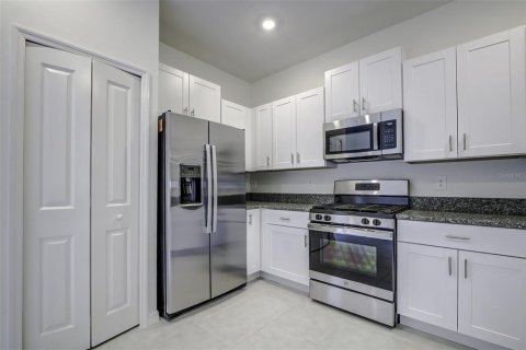 Touwnhouse à louer à New Port Richey, Floride: 3 chambres, 151.8 m2 № 2157895 - photo 14