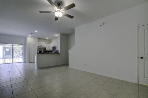 Touwnhouse à louer à New Port Richey, Floride: 3 chambres, 151.8 m2 № 2157895 - photo 6