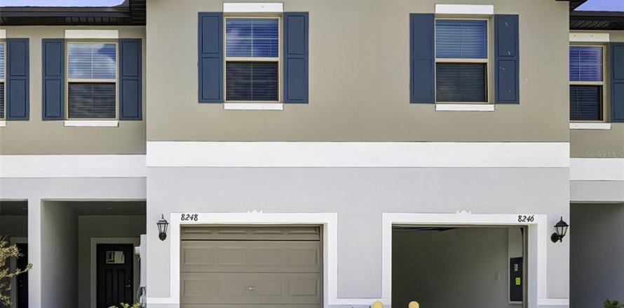 Touwnhouse à BRYANT SQUARE
à New Port Richey, Floride 3 chambres, 151.8 m2 № 2157895