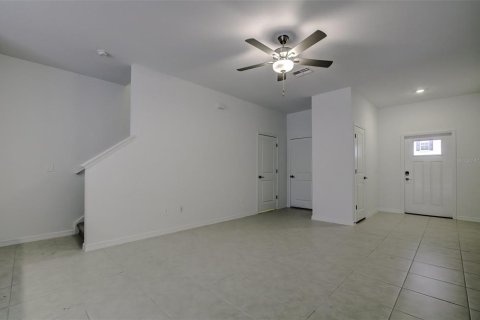 Touwnhouse à louer à New Port Richey, Floride: 3 chambres, 151.8 m2 № 2157895 - photo 11