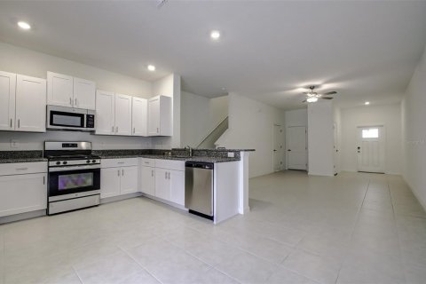Touwnhouse à louer à New Port Richey, Floride: 3 chambres, 151.8 m2 № 2157895 - photo 16