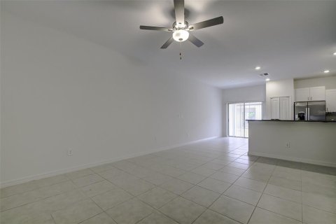 Touwnhouse à louer à New Port Richey, Floride: 3 chambres, 151.8 m2 № 2157895 - photo 8