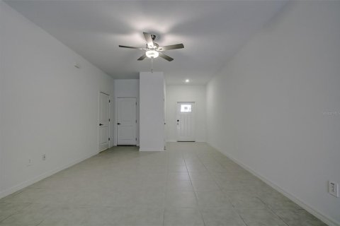 Touwnhouse à louer à New Port Richey, Floride: 3 chambres, 151.8 m2 № 2157895 - photo 10
