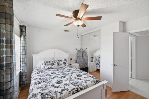 Condo in Boynton Beach, Florida, 2 bedrooms  № 2086506 - photo 8