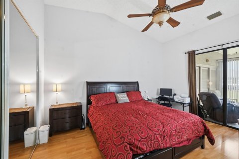 Condo in Boynton Beach, Florida, 2 bedrooms  № 2086506 - photo 13