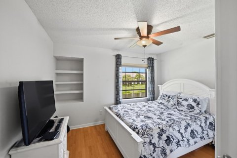 Condo in Boynton Beach, Florida, 2 bedrooms  № 2086506 - photo 7