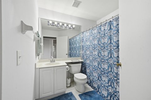 Condo in Boynton Beach, Florida, 2 bedrooms  № 2086506 - photo 9