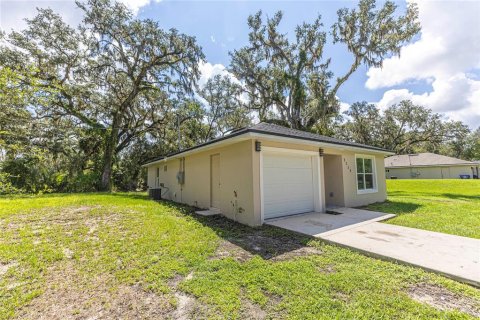 Casa en venta en Lake Panasoffkee, Florida, 3 dormitorios, 103.59 m2 № 1900439 - foto 3