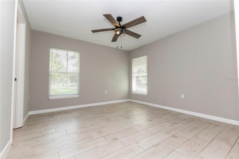 Casa en venta en Lake Panasoffkee, Florida, 3 dormitorios, 103.59 m2 № 1900439 - foto 19
