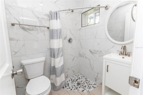 Casa en venta en Lake Panasoffkee, Florida, 3 dormitorios, 103.59 m2 № 1900439 - foto 15