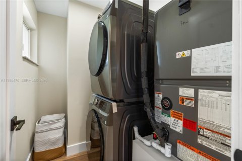 Casa en venta en Hollywood, Florida, 3 dormitorios, 111.3 m2 № 2065262 - foto 22