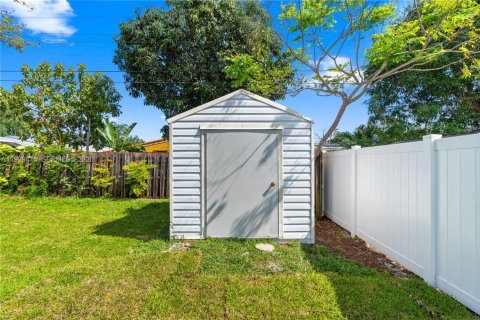 Casa en venta en Hollywood, Florida, 3 dormitorios, 111.3 m2 № 2065262 - foto 25