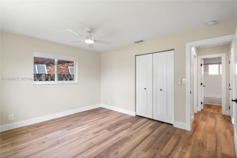Casa en venta en Hollywood, Florida, 3 dormitorios, 111.3 m2 № 2065262 - foto 15