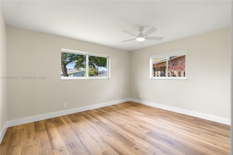 Casa en venta en Hollywood, Florida, 3 dormitorios, 111.3 m2 № 2065262 - foto 16