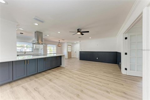 Villa ou maison à louer à Sarasota, Floride: 3 chambres, 122.63 m2 № 1918983 - photo 11