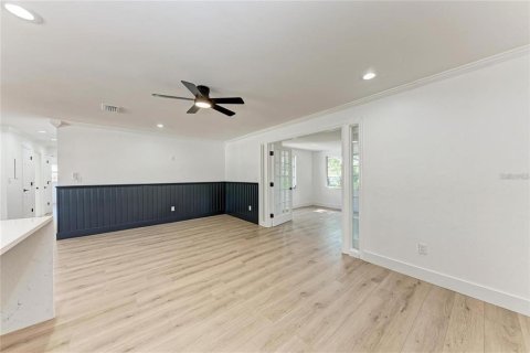 Villa ou maison à louer à Sarasota, Floride: 3 chambres, 122.63 m2 № 1918983 - photo 10