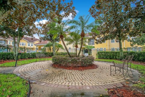 Condo in Orlando, Florida, 2 bedrooms  № 1785556 - photo 29