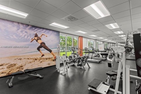 Copropriété à louer à Sunny Isles Beach, Floride: 2 chambres, 143.91 m2 № 2025767 - photo 3