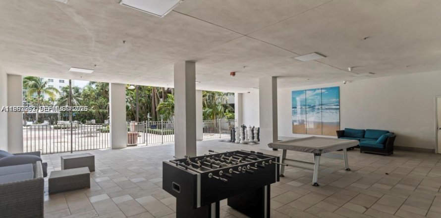 Condo à Sunny Isles Beach, Floride, 2 chambres  № 2025767