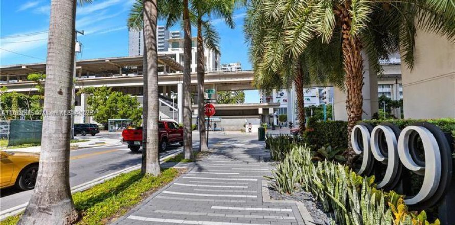 Condominio en Miami, Florida, 2 dormitorios № 1770844