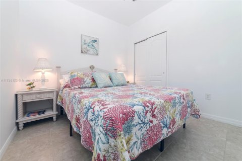 House in Sebastian, Florida 3 bedrooms, 163.51 sq.m. № 1696858 - photo 30