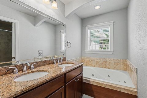 Townhouse in Melbourne, Florida 3 bedrooms, 162.76 sq.m. № 2204728 - photo 24