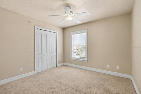 Townhouse in Melbourne, Florida 3 bedrooms, 162.76 sq.m. № 2204728 - photo 13