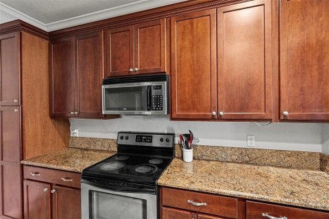 Townhouse in Melbourne, Florida 3 bedrooms, 162.76 sq.m. № 2204728 - photo 10
