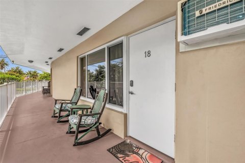 Купить кондоминиум в Помпано-Бич, Флорида 1 спальня, 49.24м2, № 1997294 - фото 25