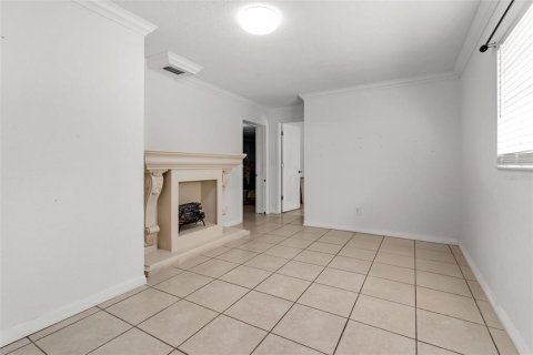 Casa en venta en Lakeland, Florida, 5 dormitorios, 165.55 m2 № 1602230 - foto 22