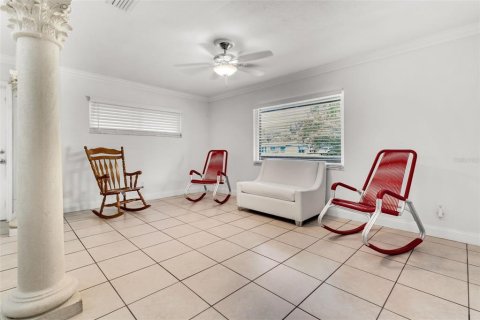 Casa en venta en Lakeland, Florida, 5 dormitorios, 165.55 m2 № 1602230 - foto 5