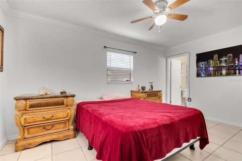 Casa en venta en Lakeland, Florida, 5 dormitorios, 165.55 m2 № 1602230 - foto 12