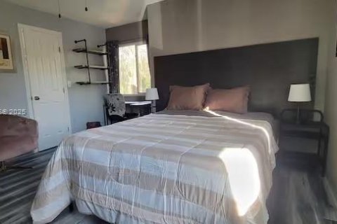 Condo in Tampa, Florida, 1 bedroom  № 1694845 - photo 16