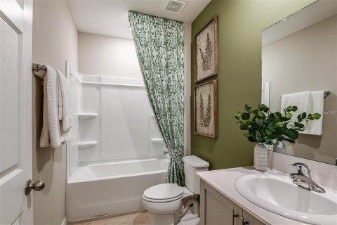 House in Parrish, Florida 5 bedrooms, 229.38 sq.m. № 1580335 - photo 17
