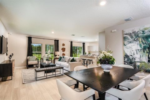House in Parrish, Florida 5 bedrooms, 229.38 sq.m. № 1580335 - photo 15